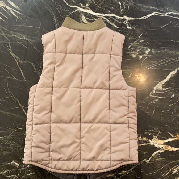 GapKids Quilted Vest - Picture 2 of 7